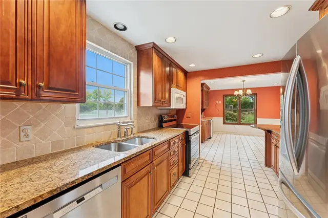 2642 Sapling gallery image 14