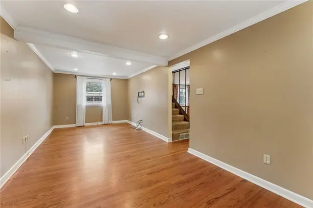 2642 Sapling gallery image 22