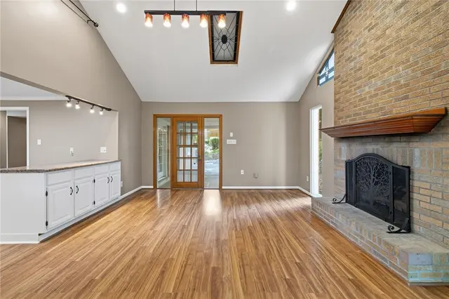 265 McIntyre Rd gallery image 7