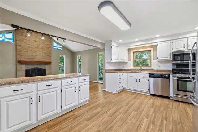 265 McIntyre Rd gallery image 11