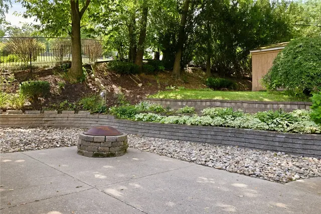 265 McIntyre Rd gallery image 17