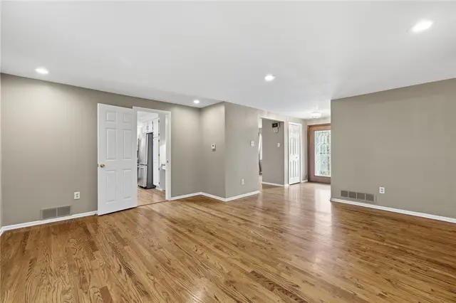 265 McIntyre Rd gallery image 23