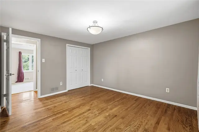 265 McIntyre Rd gallery image 36