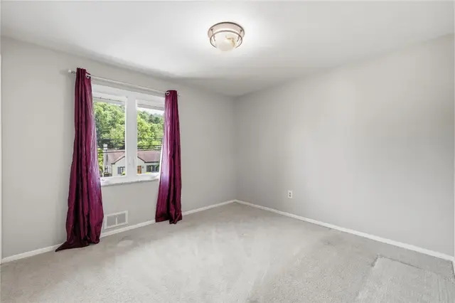 265 McIntyre Rd gallery image 42