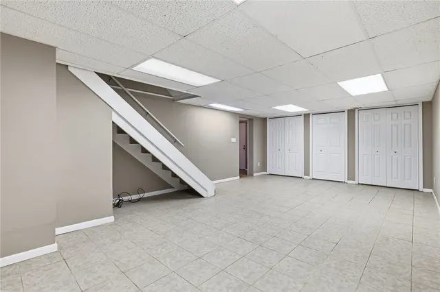 265 McIntyre Rd gallery image 46