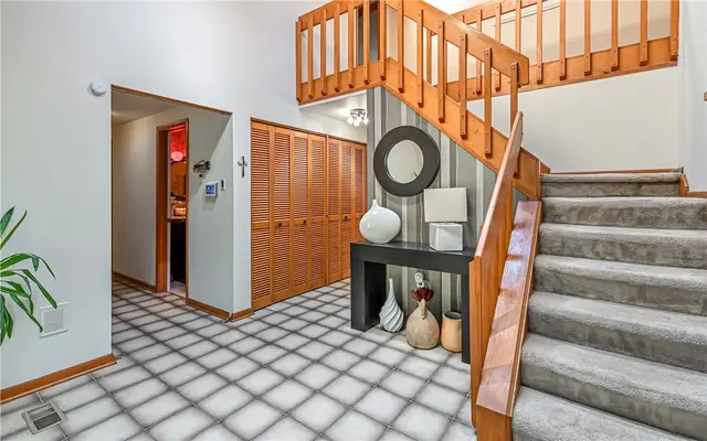 2652 Glenchester Rd gallery image 3