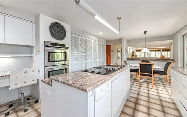 2652 Glenchester Rd gallery image 12
