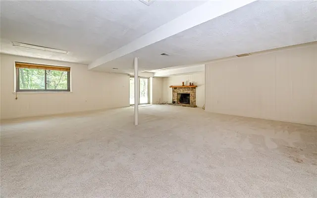 2652 Glenchester Rd gallery image 22