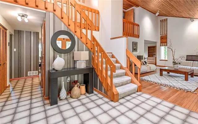 2652 Glenchester Rd gallery image 25