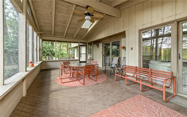 2652 Glenchester Rd gallery image 37