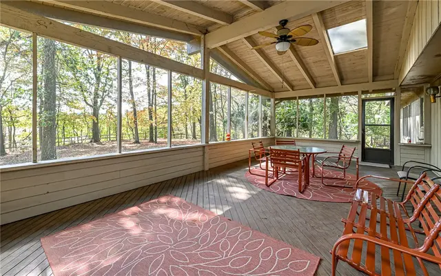 2652 Glenchester Rd gallery image 40
