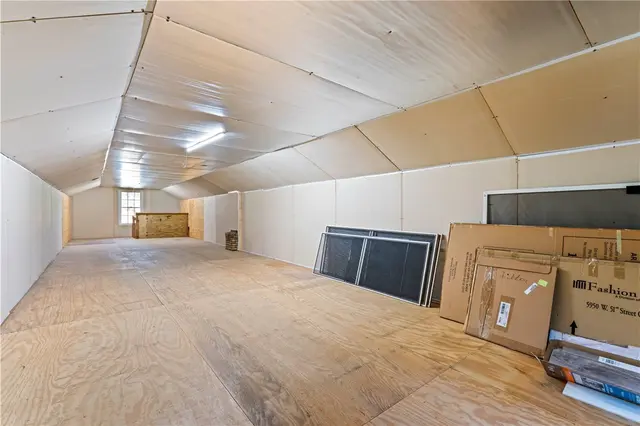 2654 W Hardies Rd gallery image 7