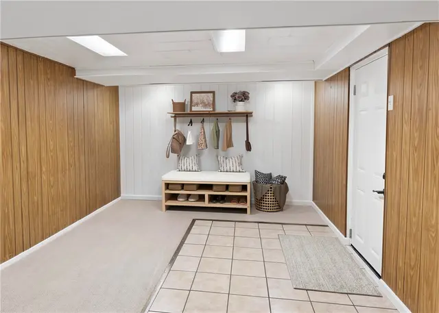 2654 W Hardies Rd gallery image 11