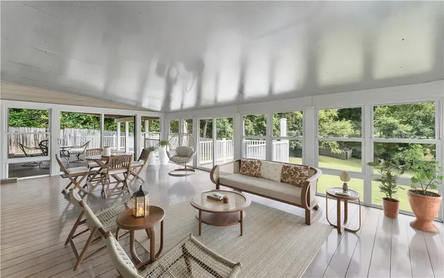 2654 W Hardies Rd gallery image 32