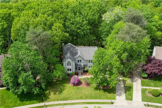 2662 Timberglen Drive W gallery image 8