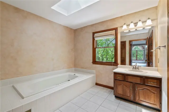 2662 Timberglen Drive W gallery image 30