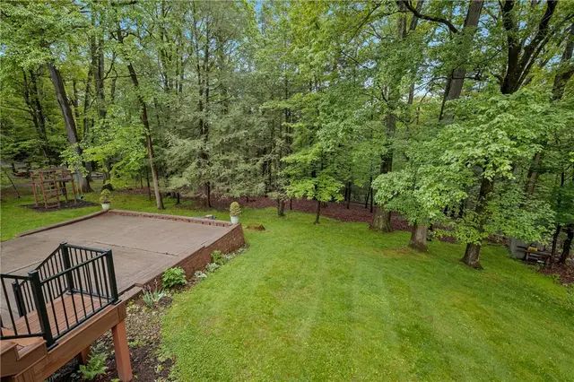 2666 Pointview Drive gallery image 4