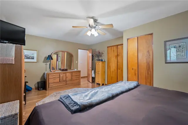 2666 Pointview Drive gallery image 10