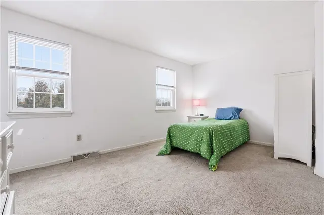 2671 Hunters Point Drive gallery image 2