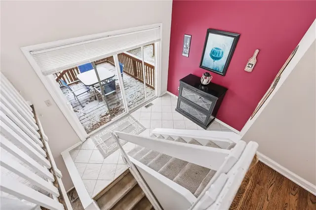 2671 Hunters Point Drive gallery image 9
