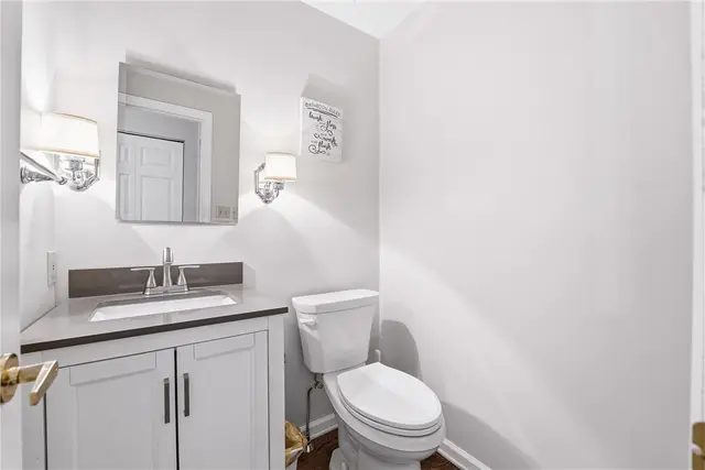 2671 Hunters Point Drive gallery image 14