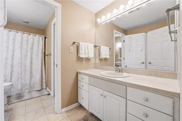 2671 Hunters Point Drive gallery image 15