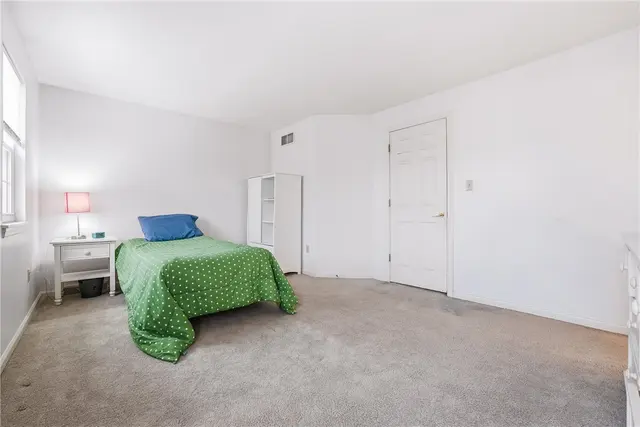 2671 Hunters Point Drive gallery image 16
