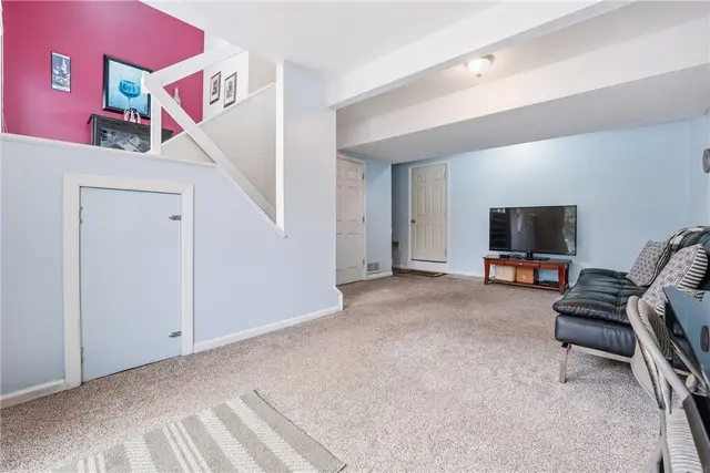 2671 Hunters Point Drive gallery image 19