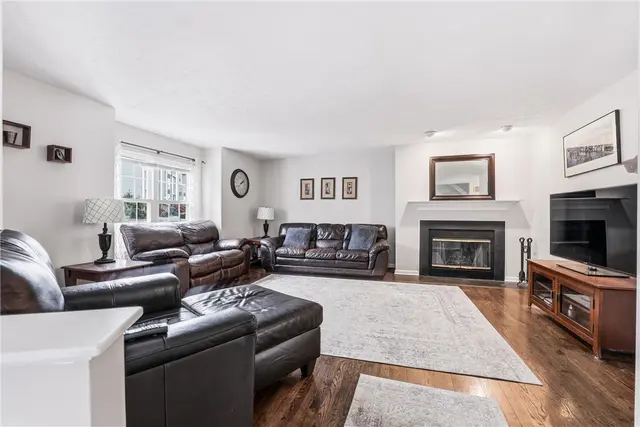 2671 Hunters Point Drive gallery image 21