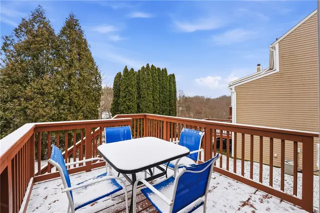 2671 Hunters Point Drive gallery image 33