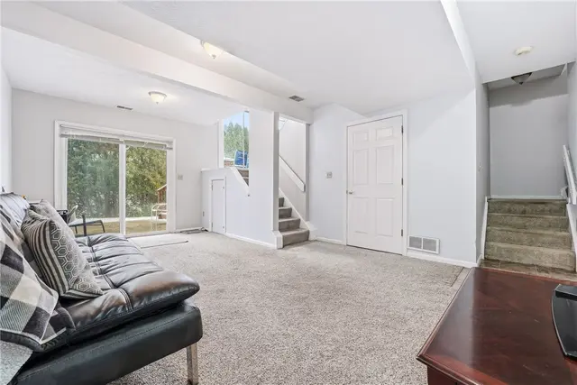2671 Hunters Point Drive gallery image 35