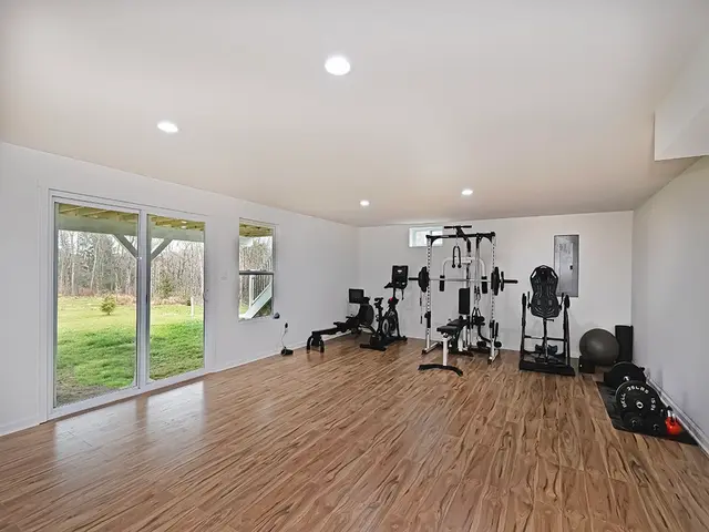 2674 Margos Way gallery image 15
