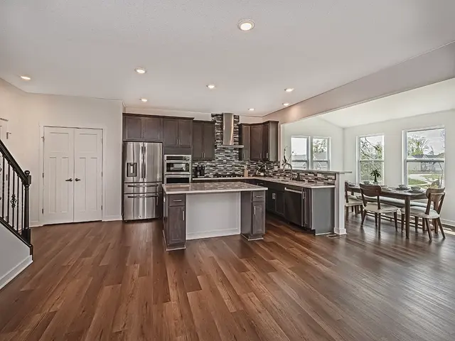 2674 Margos Way gallery image 18