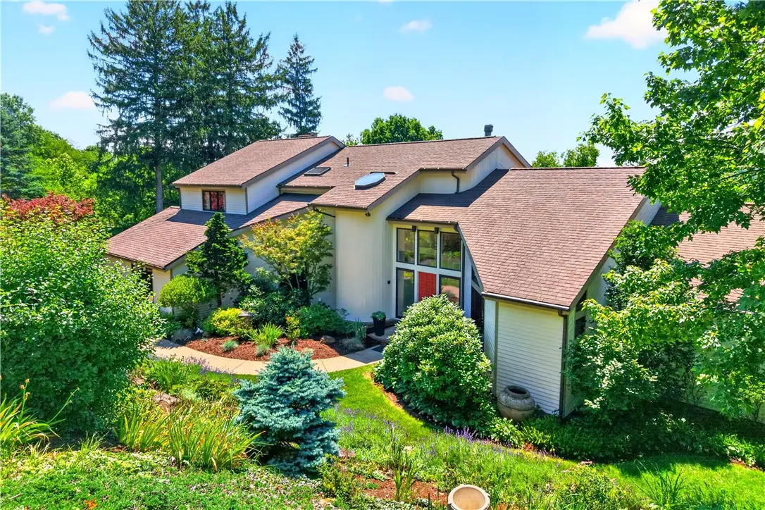2682 Oak Hill Dr.