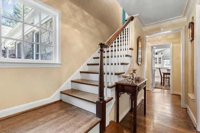 2685 Sunset Lane gallery image 42