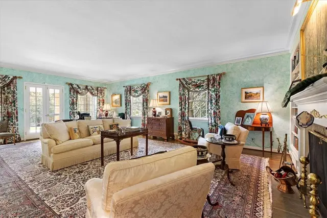 2685 Sunset Lane gallery image 37