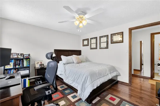 269 Kinvara Drive gallery image 8