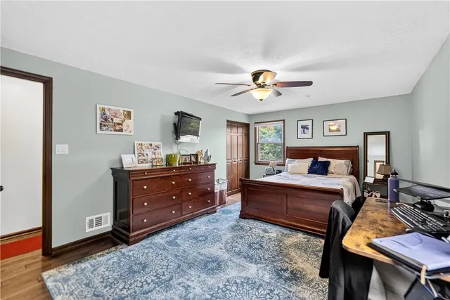 269 Kinvara Drive gallery image 18
