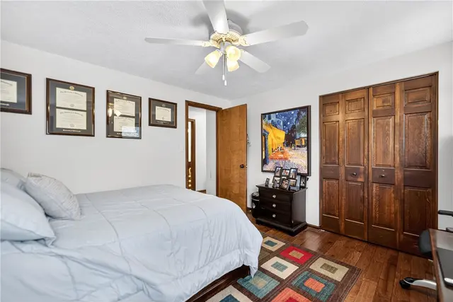 269 Kinvara Drive gallery image 22