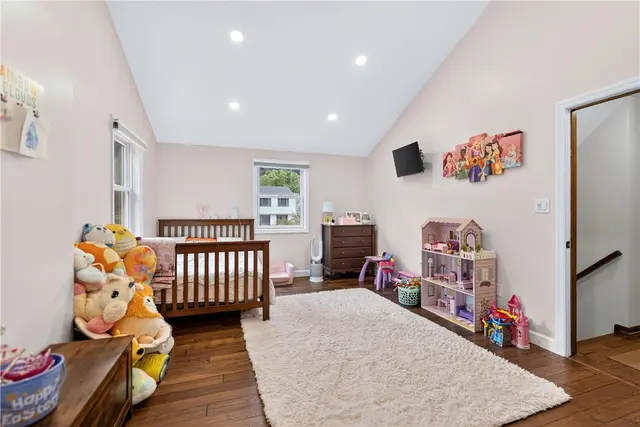 269 Kinvara Drive gallery image 43
