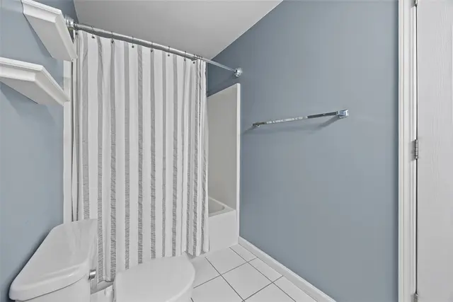 2692 Hunters Point Dr gallery image 8