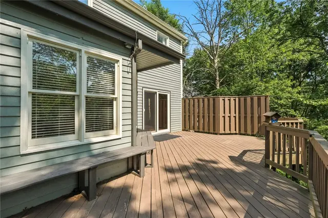 2696 Timberglen Dr gallery image 5