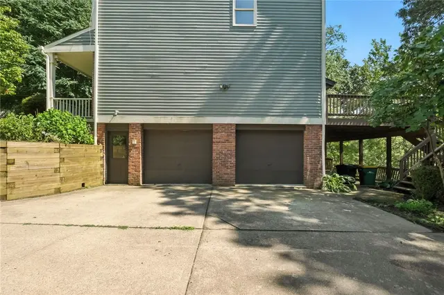 2696 Timberglen Dr gallery image 19
