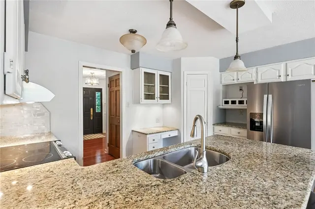 2696 Timberglen Dr gallery image 21