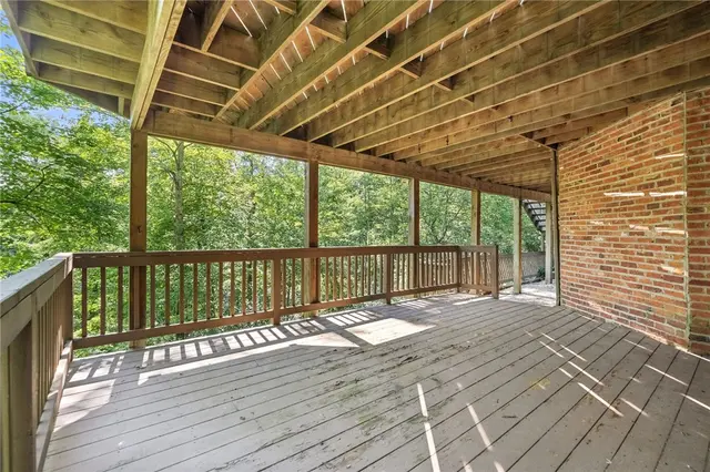 2696 Timberglen Dr gallery image 24