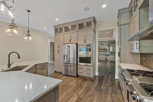 271 Jefferson Ln gallery image 5