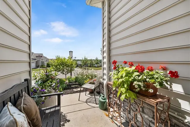 271 Jefferson Ln gallery image 14