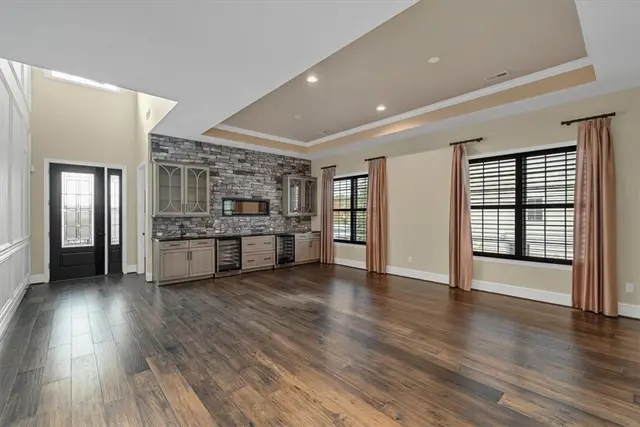 271 Jefferson Ln gallery image 17