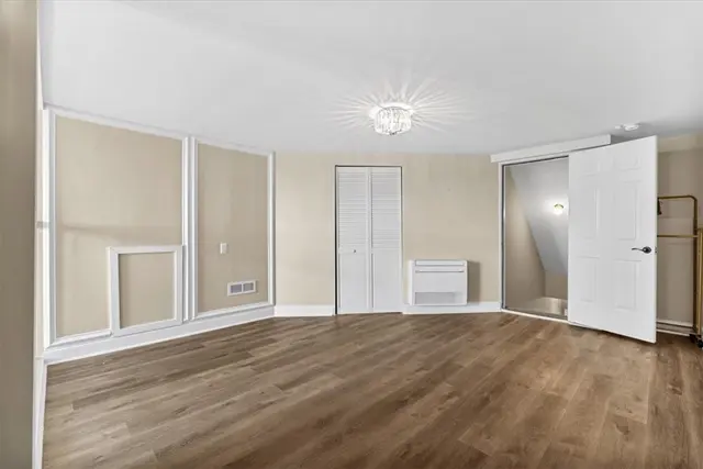 271 Jefferson Ln gallery image 23