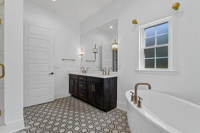 271 Jefferson Ln gallery image 34